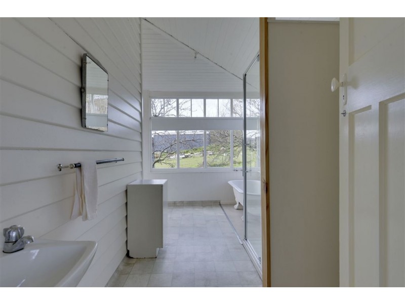 31 Walters Road, Wattle Grove TAS 7109