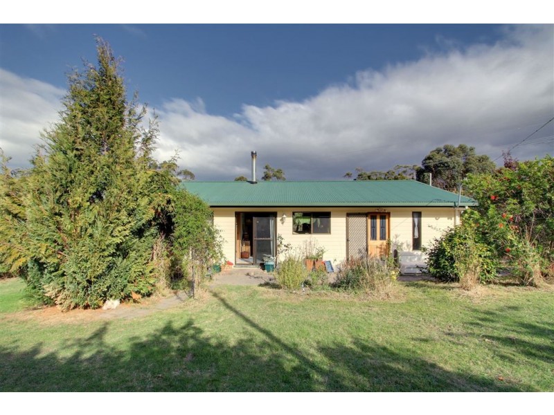 3 Helms Road, Gardners Bay TAS 7112