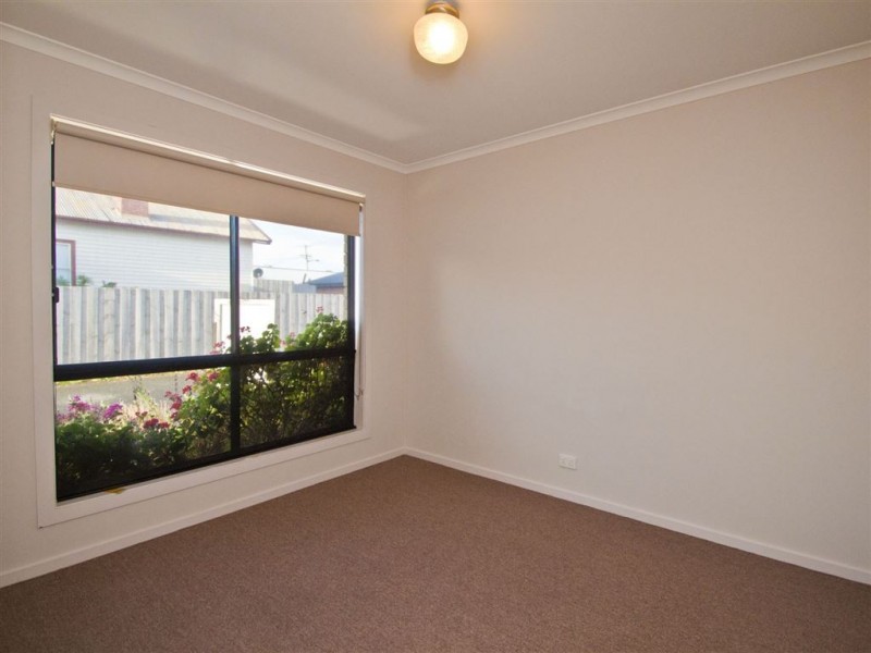 2/105 Main Street, Huonville TAS 7109