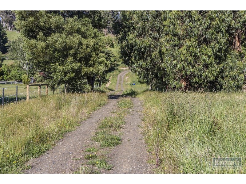 - Slab Road, Cygnet TAS 7112