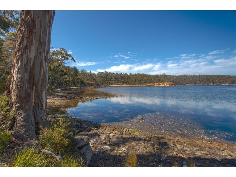 7 Sandrock Loop, Abels Bay TAS 7112
