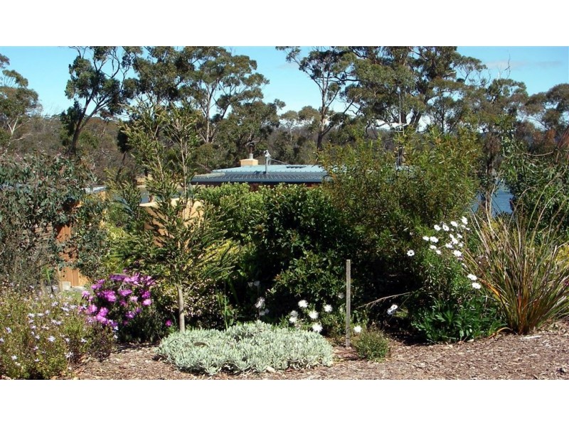 7 Sandrock Loop, Abels Bay TAS 7112