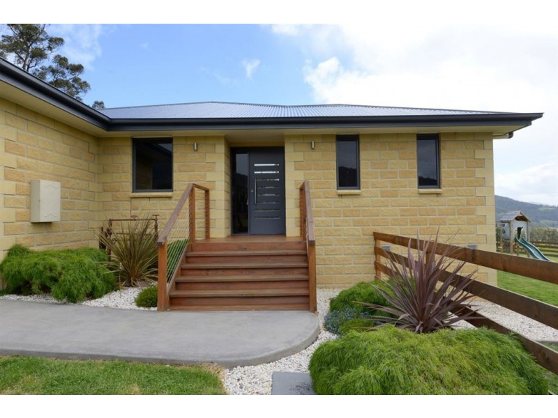 52 Gardenia Drive, Huonville TAS 7109