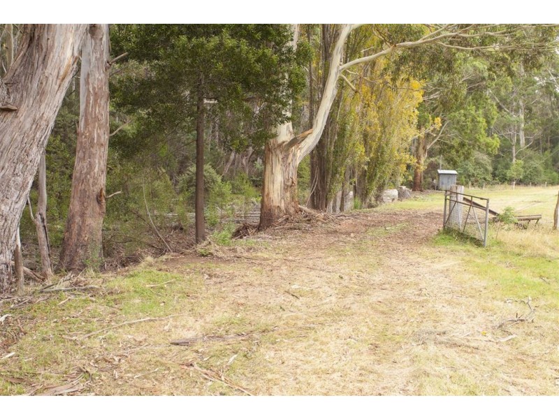 - Pelverata Road, Pelverata TAS 7150