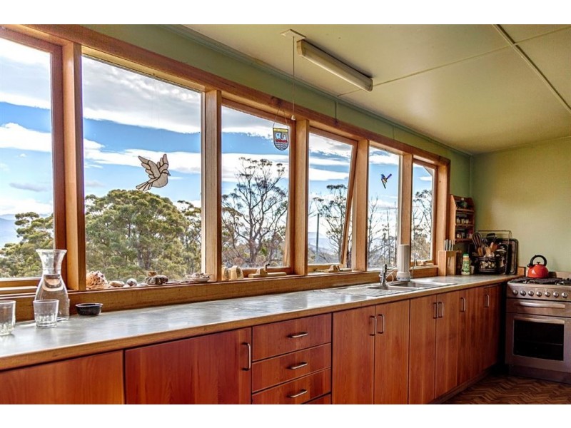 258 Sunday Hill Road, Wattle Grove TAS 7109