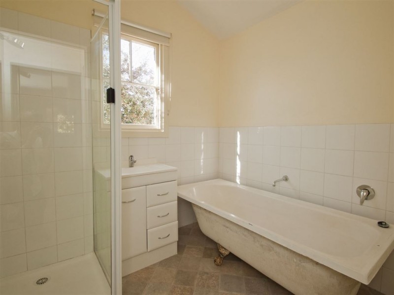 82 Main Street, Huonville TAS 7109