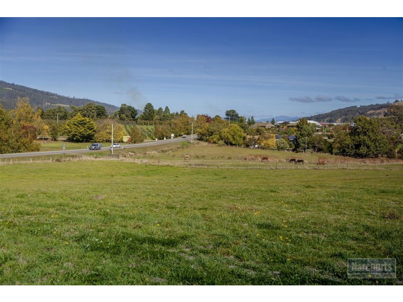 - Huon Highway, Huonville TAS 7109