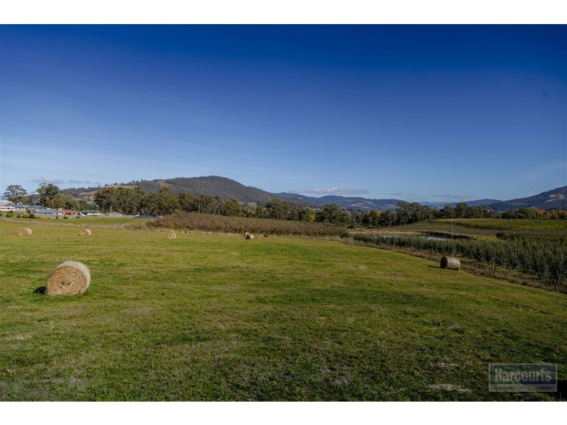 - Huon Highway, Huonville TAS 7109
