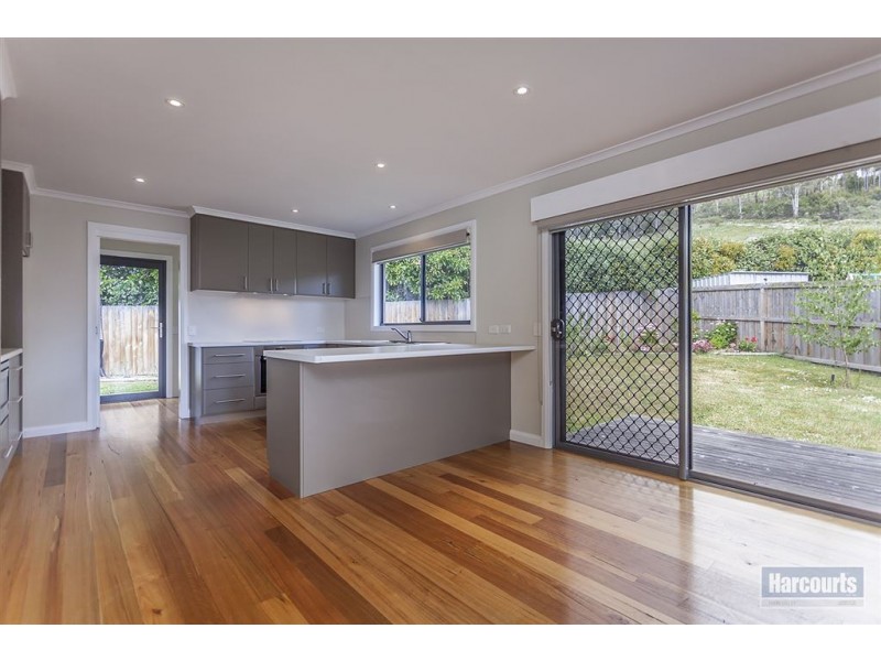 2/14 Beauty View Road, Huonville TAS 7109