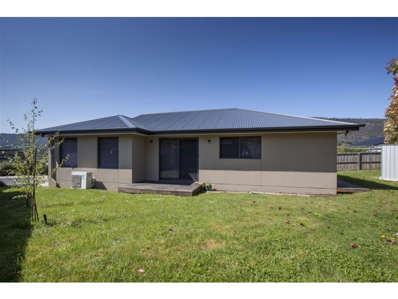 2/14 Beauty View Road, Huonville TAS 7109