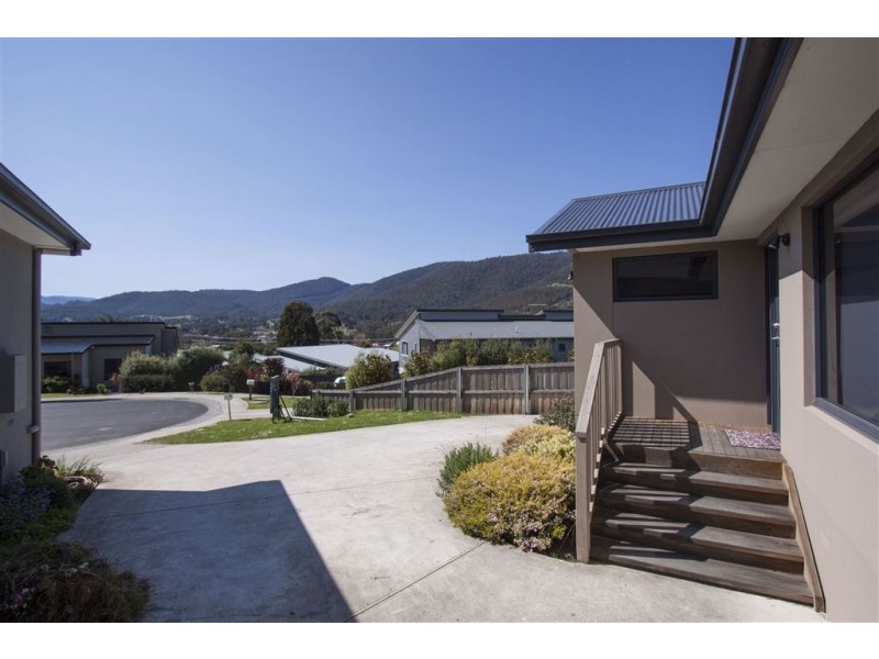 2/14 Beauty View Road, Huonville TAS 7109