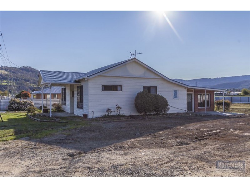 55 Sale Street, Huonville TAS 7109