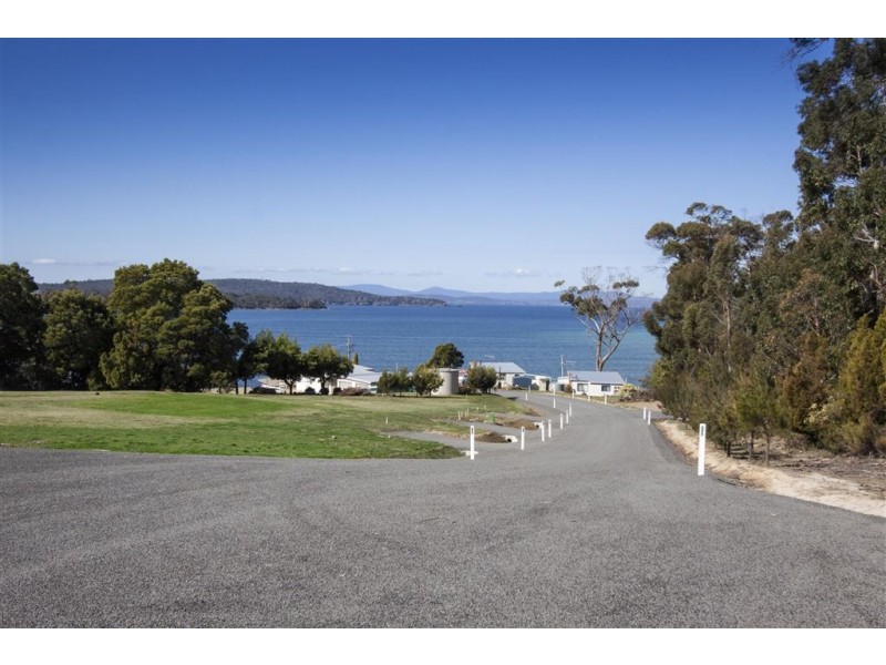 17 Aurora Court, Southport TAS 7109