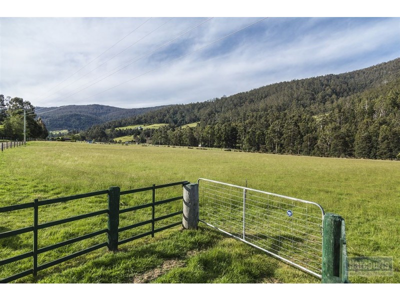 - Crabtree Road, Crabtree TAS 7109