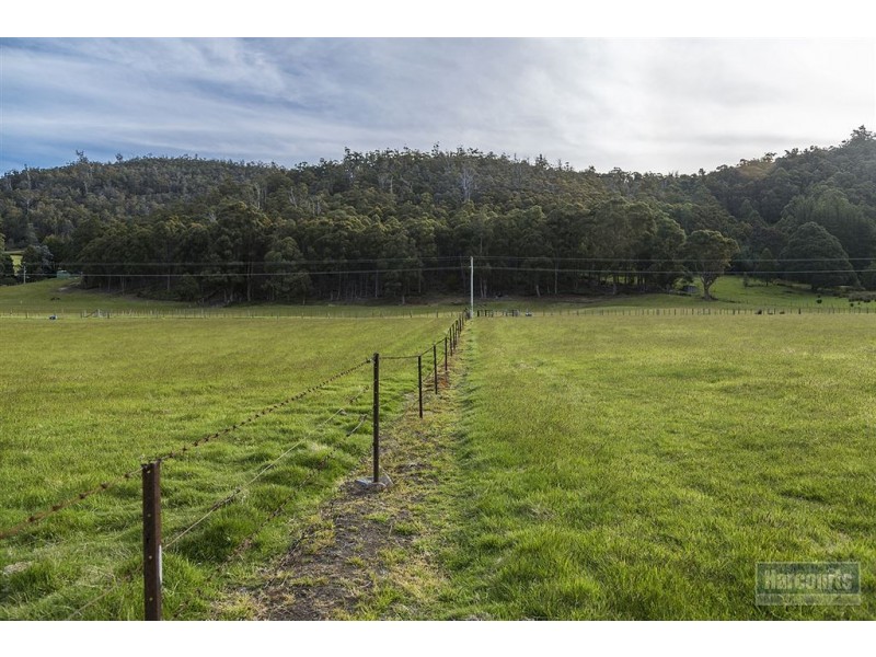 - Crabtree Road, Crabtree TAS 7109