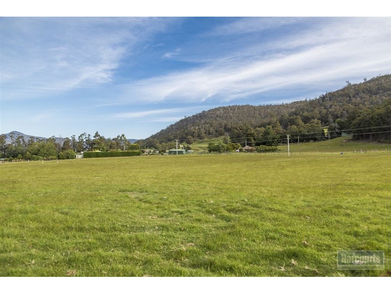 - Crabtree Road, Crabtree TAS 7109