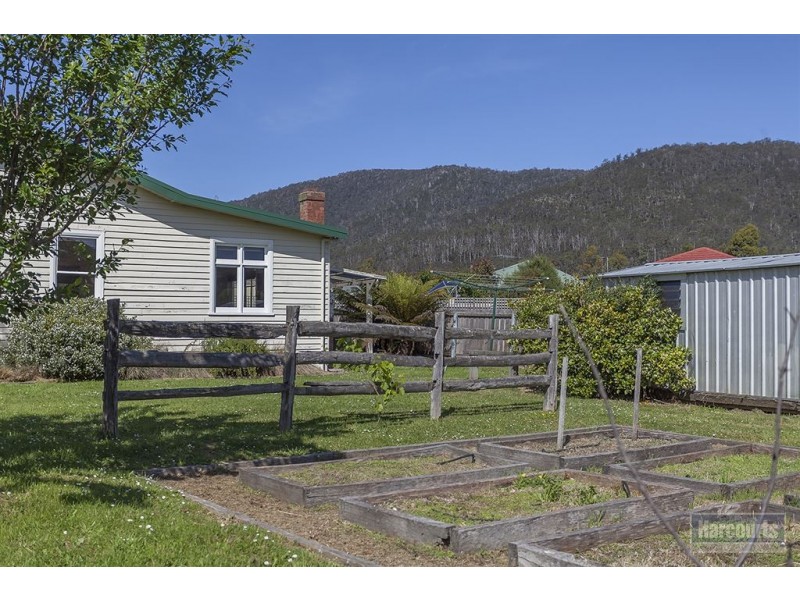46 Sale Street, Huonville TAS 7109