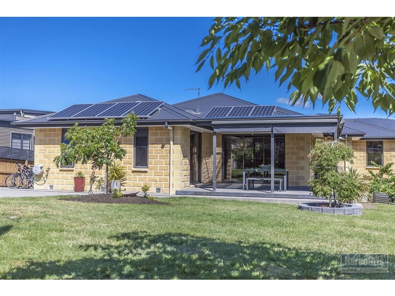 8 Cornelia Close, Ranelagh TAS 7109