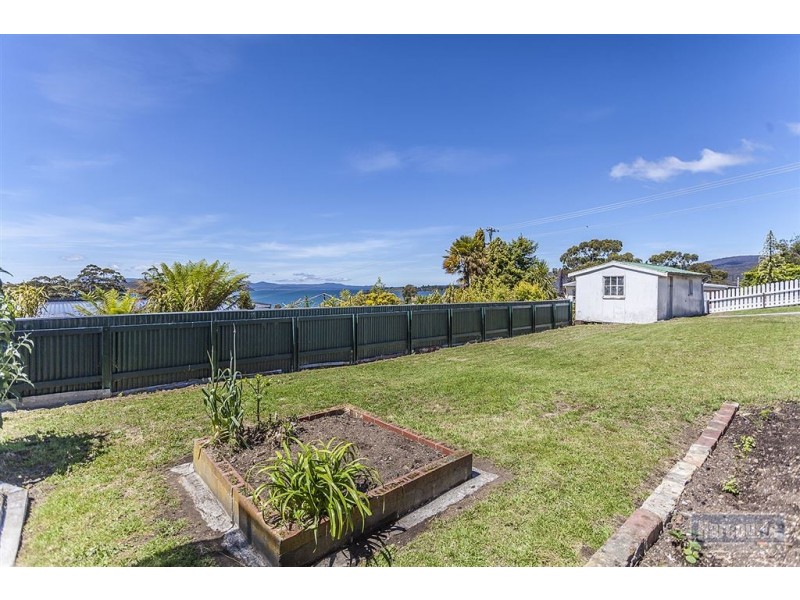 33 Chapman Avenue, Dover TAS 7117