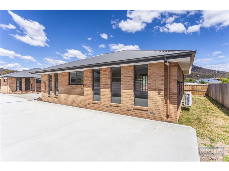 2/53 Sale Street, Huonville TAS 7109