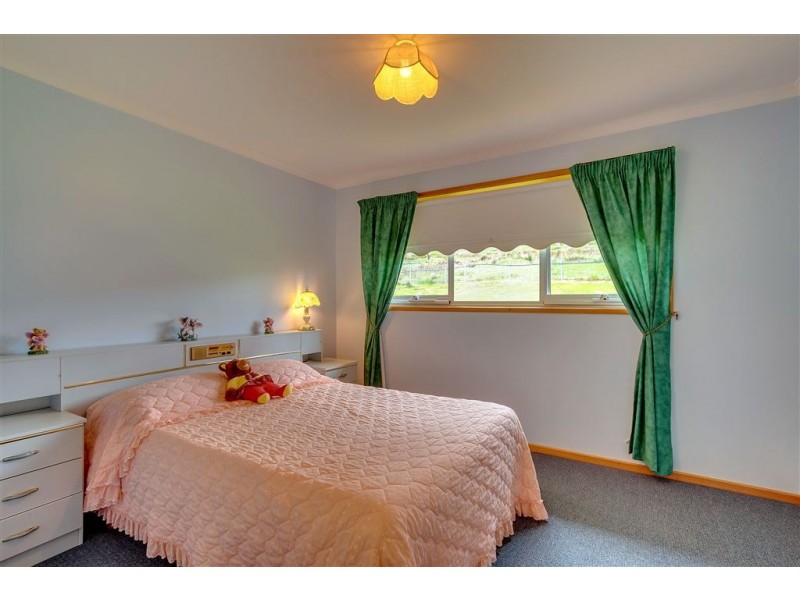 2353 Huon Highway, Huonville TAS 7109