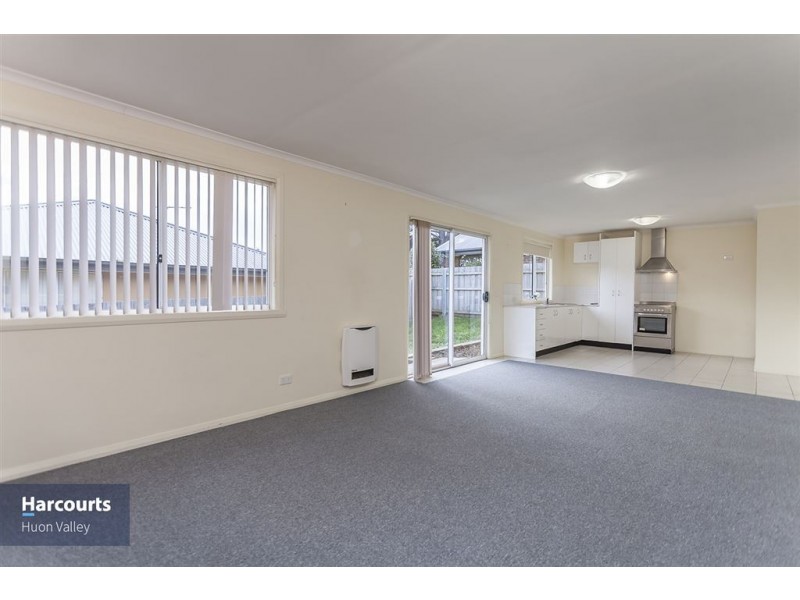 3/107 Main Street, Huonville TAS 7109