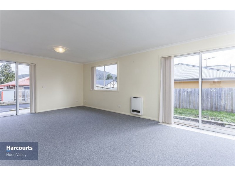 3/107 Main Street, Huonville TAS 7109
