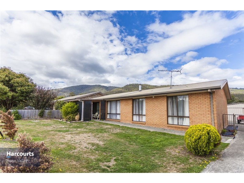 72 Sale Street, Huonville TAS 7109