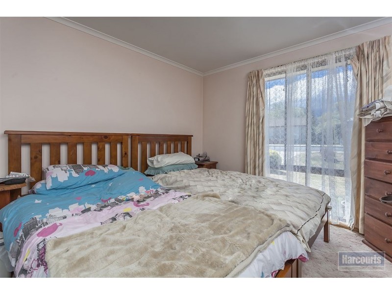 72 Sale Street, Huonville TAS 7109