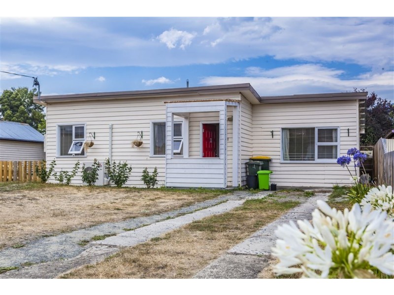 6 Oak Street, Huonville TAS 7109