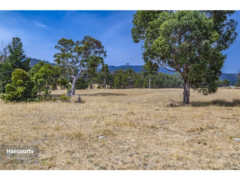 - Cliffords Road, Deep Bay TAS 7112
