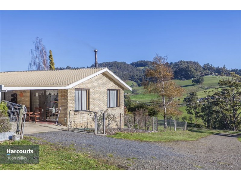 9 Stevens Road, Cygnet TAS 7112
