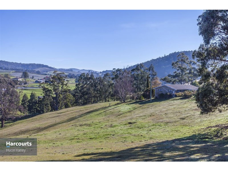 9 Stevens Road, Cygnet TAS 7112