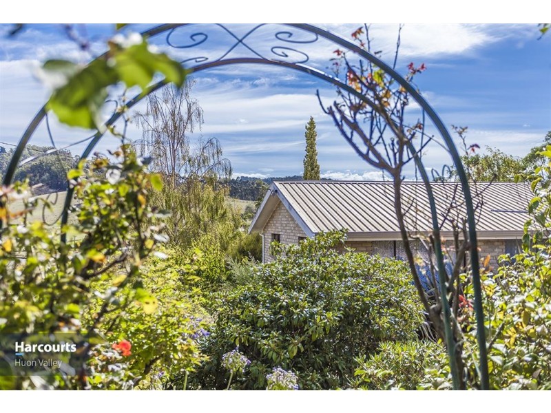 9 Stevens Road, Cygnet TAS 7112