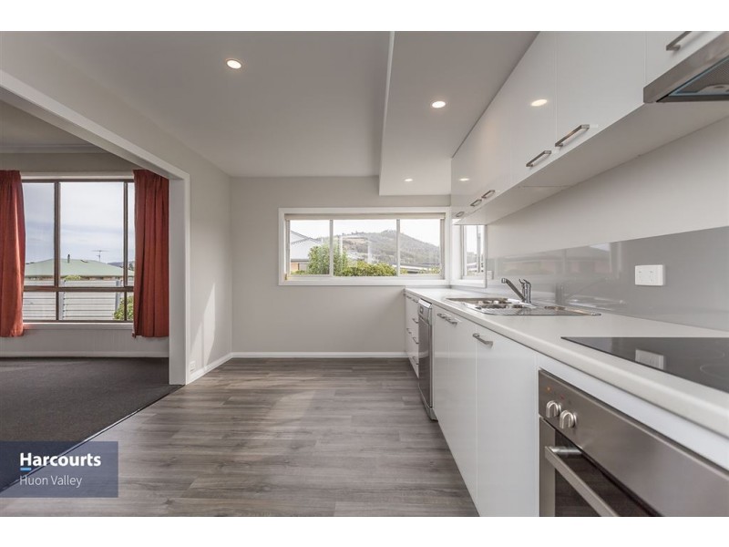 55 Sale Street, Huonville TAS 7109