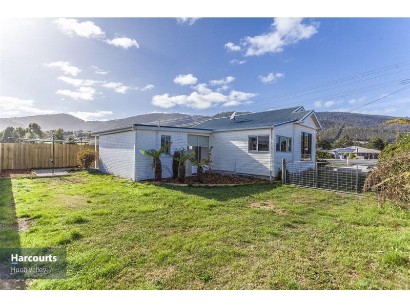 55 Sale Street, Huonville TAS 7109