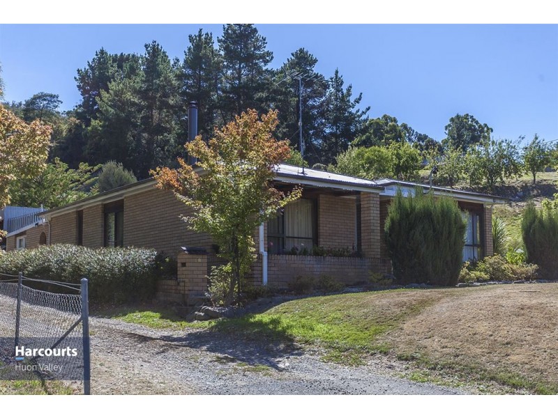 18 North Huon Road, Ranelagh TAS 7109