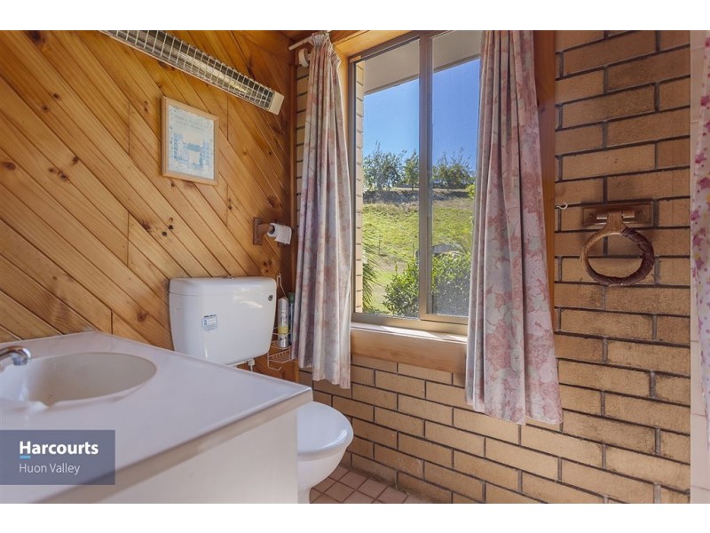 18 North Huon Road, Ranelagh TAS 7109