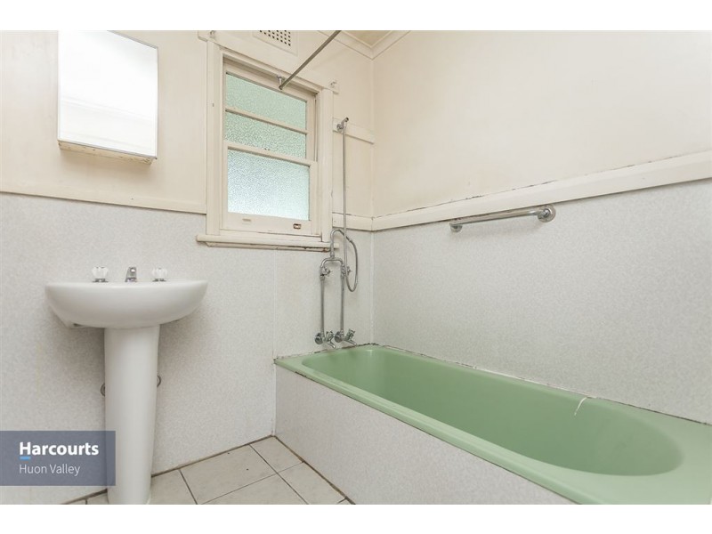 2728 Huon Highway, Huonville TAS 7109