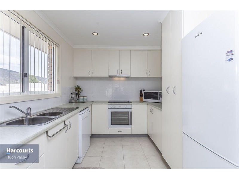 3/4 Walton, Huonville TAS 7109