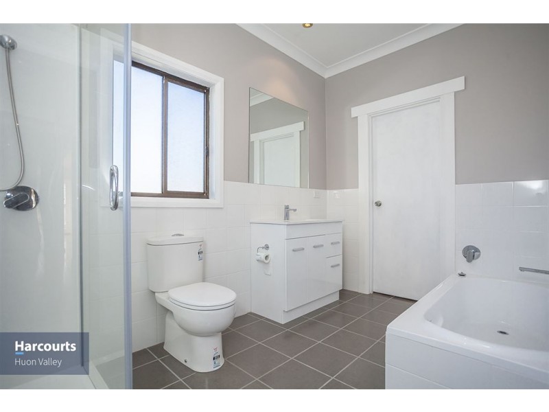 73 Sale Street, Huonville TAS 7109