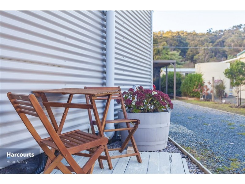 7 Challis Crescent, Deep Bay TAS 7112