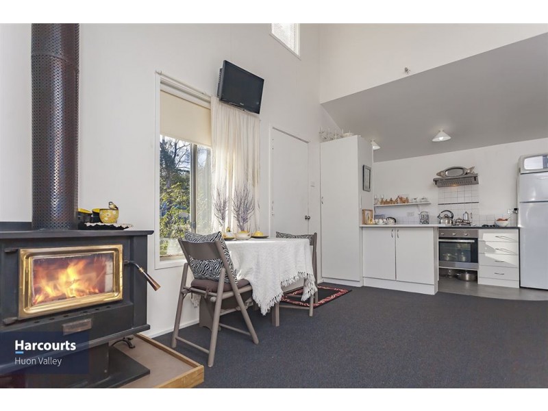 7 Challis Crescent, Deep Bay TAS 7112