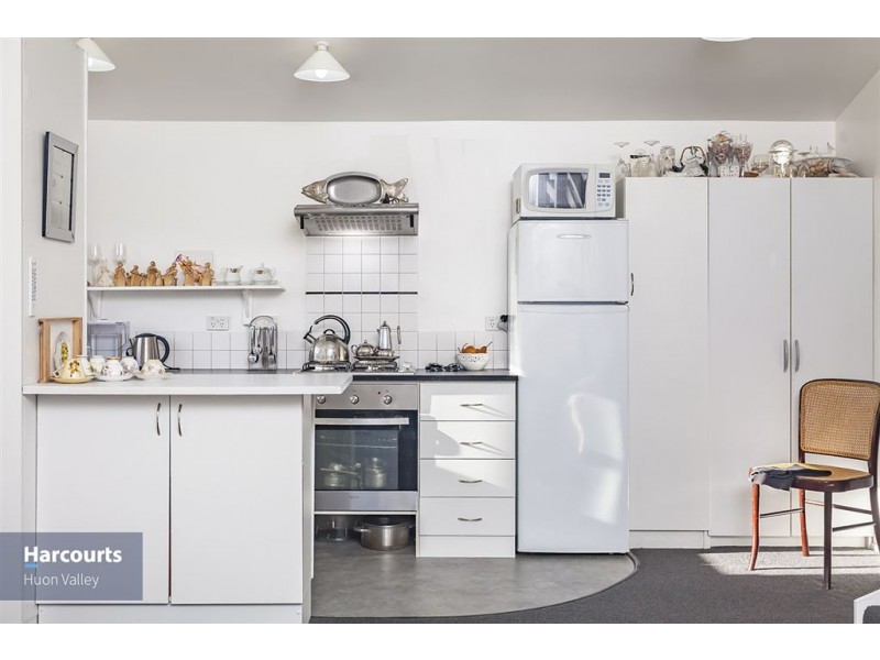 7 Challis Crescent, Deep Bay TAS 7112