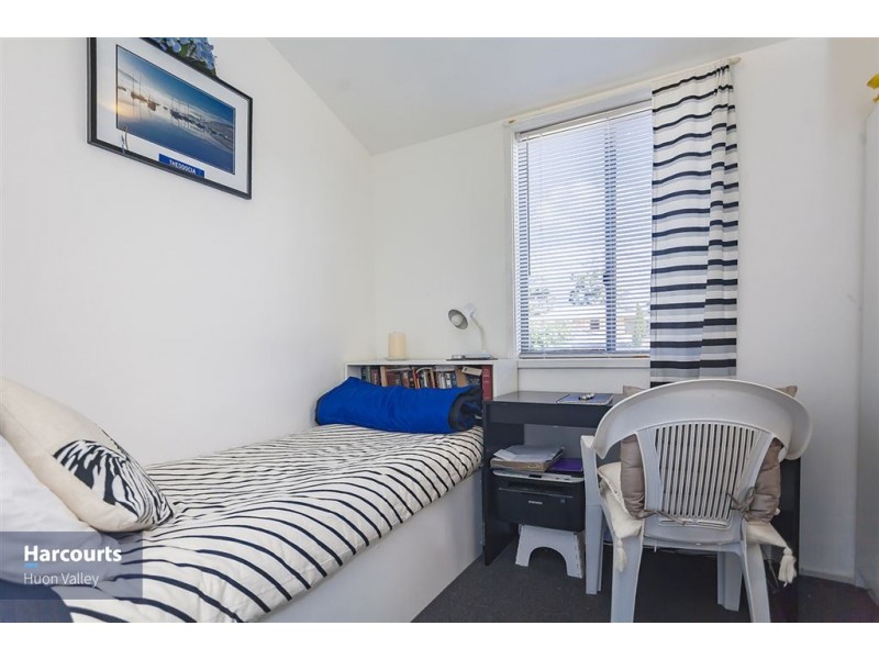 7 Challis Crescent, Deep Bay TAS 7112