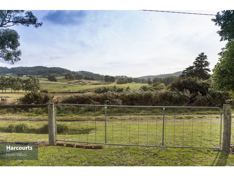 19 Emma Street, Cygnet TAS 7112