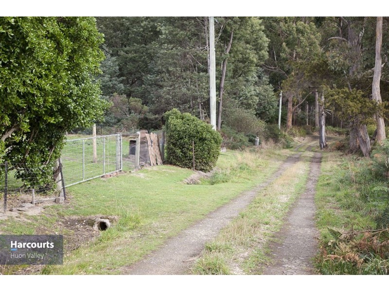 19 Emma Street, Cygnet TAS 7112