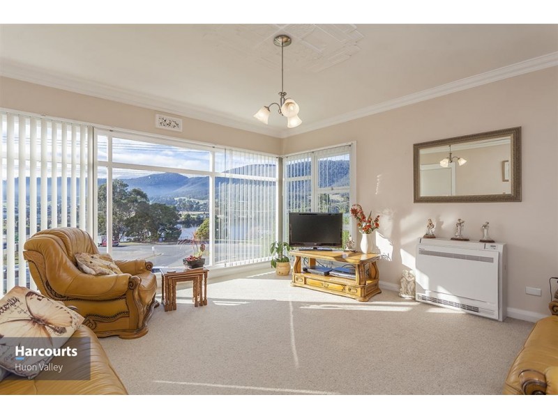 2696 Huon Highway, Huonville TAS 7109