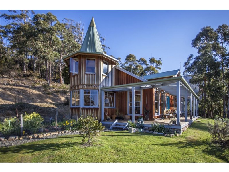 69 Cairns Bay Road, Surges Bay TAS 7116