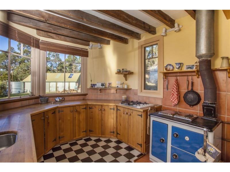 69 Cairns Bay Road, Surges Bay TAS 7116